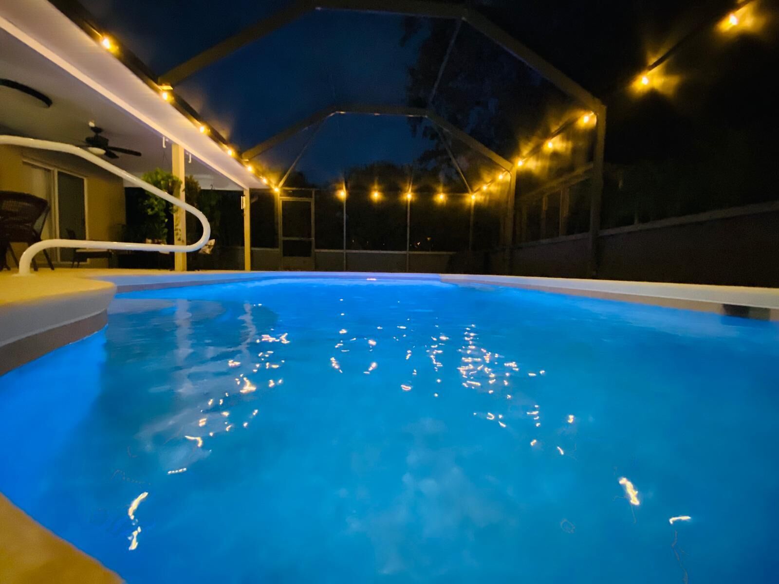 Coastal Retreat: 4Br Home for families heated pool /8 min to Beaches , River