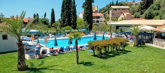 Agios Gordios Beach Holiday House Letta 度假屋