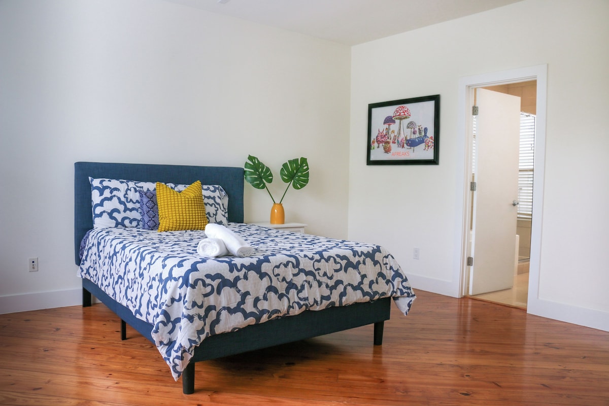 Photo 2 of Vibrant Townhouse in Secure Gated Community