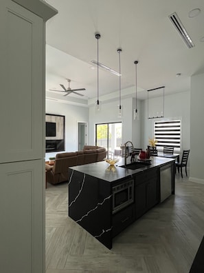 Interior - Sueños Villa (Cape Coral)