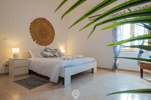 2 chambres, fer et planche à repasser, lit parapluie, Wi-Fi