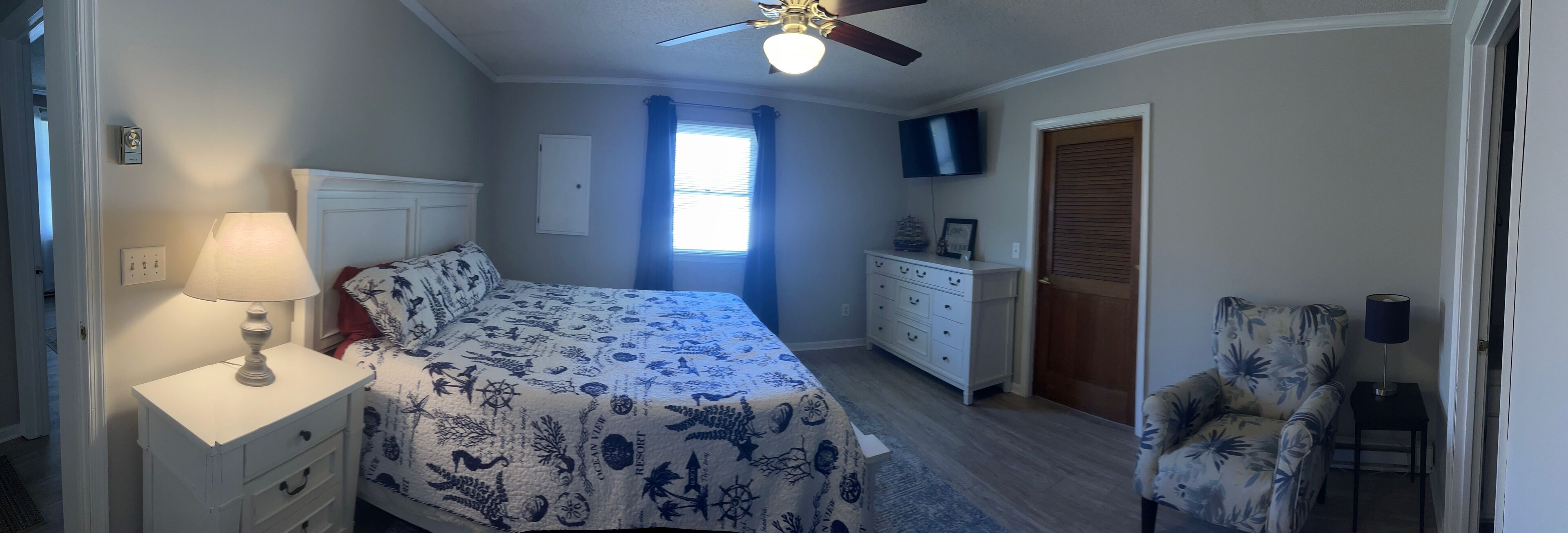 4 bedrooms, desk, free WiFi, bed sheets