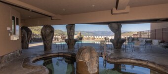 Grandview 645 Waterfront condo on Lake Chelan