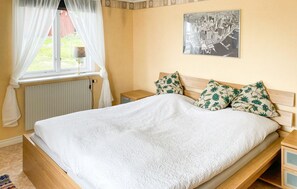 2 bedrooms, free WiFi
