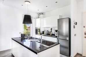 Apartment, Balkon, Poolblick | Eigene Küche | Toaster