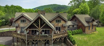 Mtn Views, Sunsets, WiFi, Fireplace, River & More!