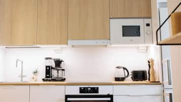 Standard Condo, 1 Queen Bed with Sofa bed, Non Smoking, Kitchen | Private kitchen