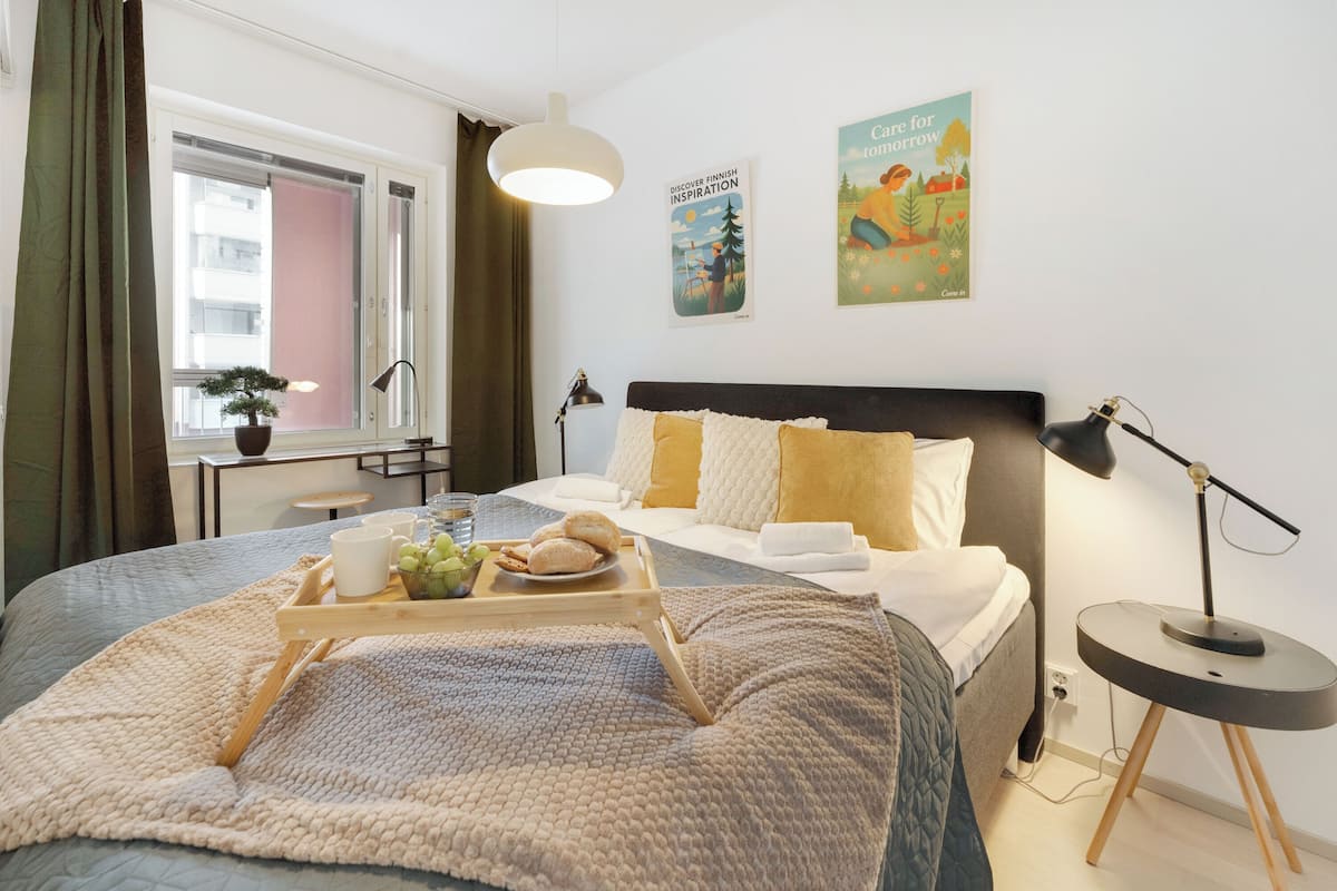 Comfort-Apartment, 1 Schlafzimmer, Stadtblick | Schreibtisch, laptopgeeigneter Arbeitsplatz, Verdunkelungsvorhänge