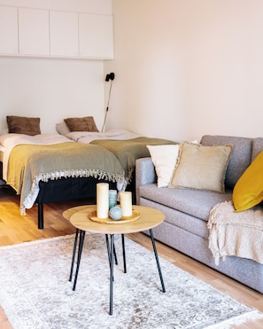 Appart'hôtel Standard, 1 grand lit et 1 canapé-lit, non-fumeurs, cuisine | Décoration personnalisée, ameublement personnalisé, bureau