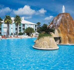 Ulkouima-allas, lämmitetty uima-allas