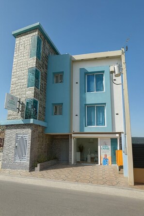 Front of property - Hotel Vista Caribe Azua  (Azua)