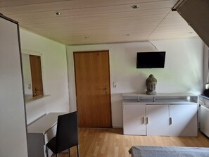 2 Schlafzimmer, Bügeleisen/Bügelbrett, WLAN