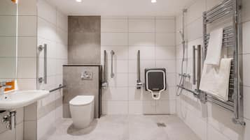 Room, 1 King Bed, Accessible (Roll-In Shower) | Bathroom | Towels