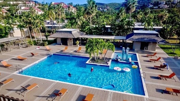 Pool - Your tropical studio steps from the beach. (St Thomas)