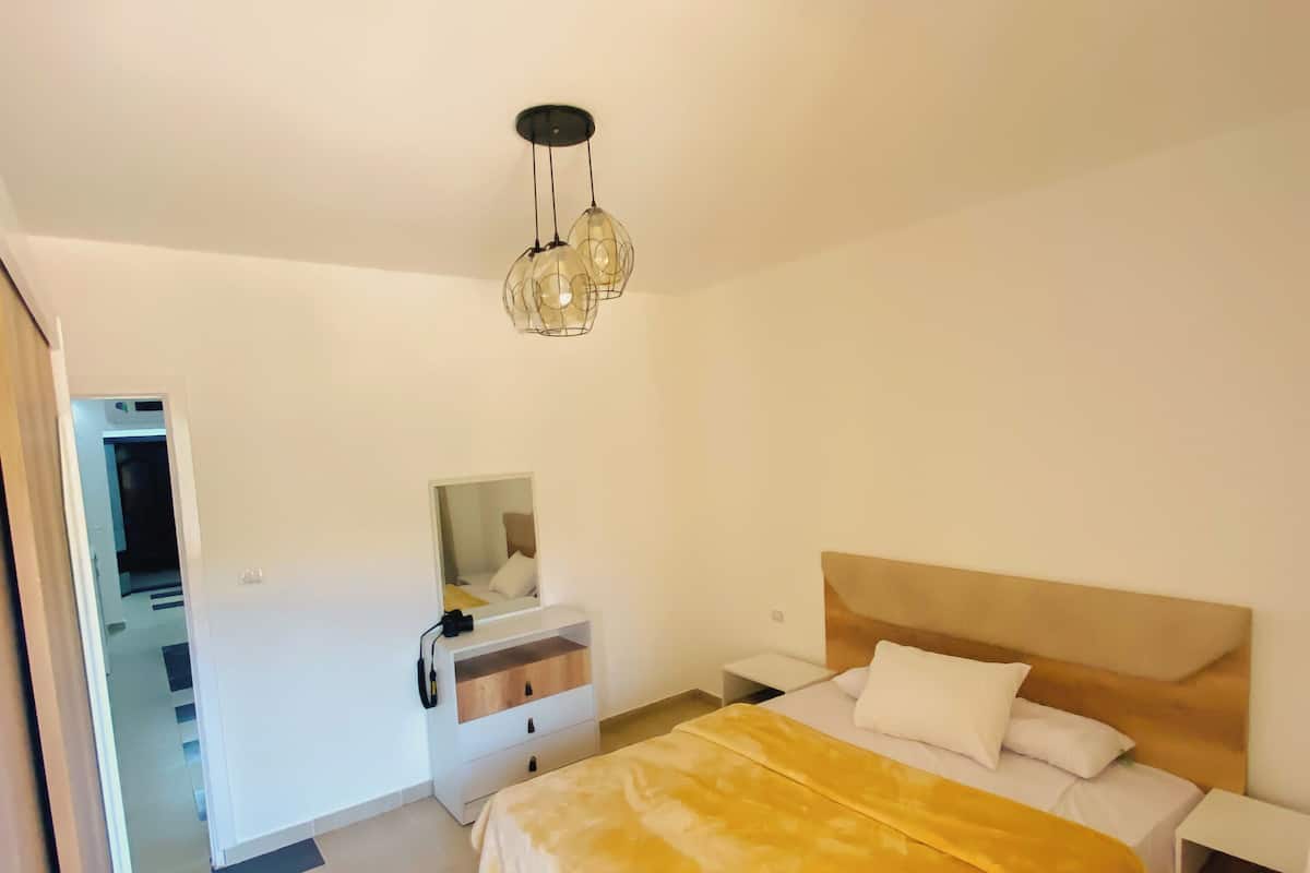 Luxury Apartment, 1 Bedroom, Balcony, Garden View | 1 bedroom, desk