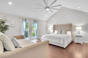 3 bedrooms, desk, iron/ironing board, free WiFi