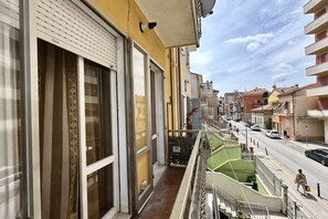 Exterior detail - P032 - Porto Recanati, sky-land 100 meters from the sea (Porto Recanati)