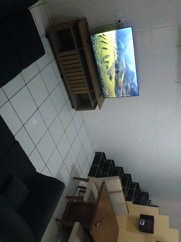 Smart TV - Sobrado em Condominio (Paraty)