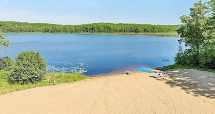 Lakes Region Cozy Camp in Shellcamp