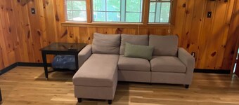 Lakes Region Cozy Camp in Shellcamp