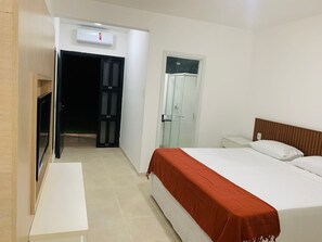 1 Schlafzimmer, Schreibtisch, WLAN, Bettwäsche