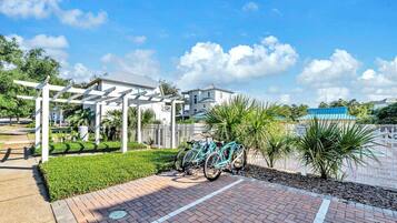 المنطقة المحيطة بالمنشأة