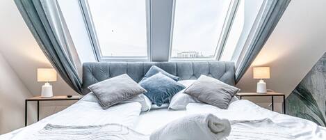 2 bedrooms, WiFi, bed sheets