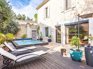 Pool - Stunning private villa for 8 people with WIFI, private pool, TV, terrace and pets allowed (Jonquières-saint-vincent)
