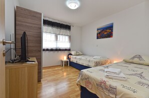 2 bedrooms, Internet - Apartment 2333/111878 (Istria - Pula), 3000m from the beach (Pula)