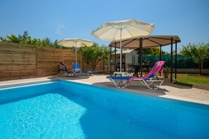 Pool - Jokos in Roda: Cozy 2-Storey Home Near Agnos Beach (Roda Corfu)
