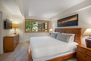 2 bedrooms, travel cot, free WiFi, bed sheets - Direct Ski-in/Ski-out Stonebridge Condo 2 Bedroom Den 3 Bath Premier Rated Unit (Snowmass Village)