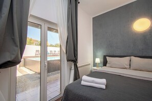 4 bedrooms, soundproofing, internet, bed sheets - Villa Above by Istrabook (Medulin)