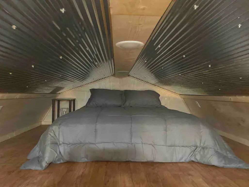Hogan's Hideout Garage Apartment, Cozy, Private Cabin - Eminence, MO