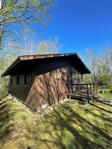 Creekside Cabin on Jasper Lake: Sleeps 6, Scenic Views, Pontoon Boat Included!