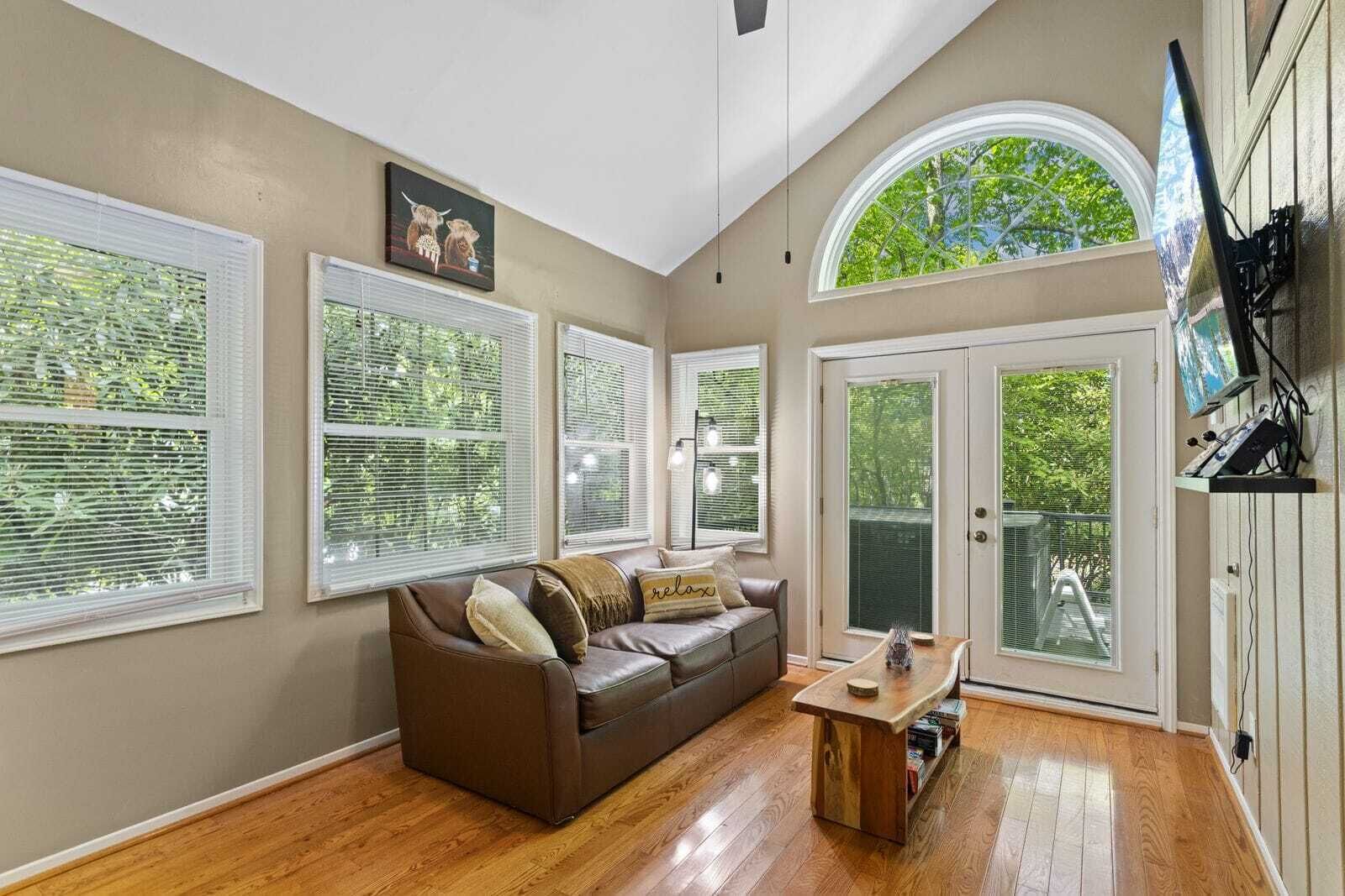 TV connectée, cheminée