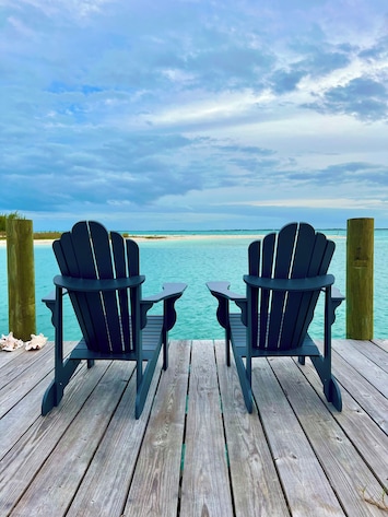 Dock sitting
