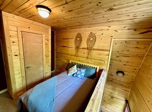 2 chambres, bureau, accès au Wi-Fi (inclus), literie fournie