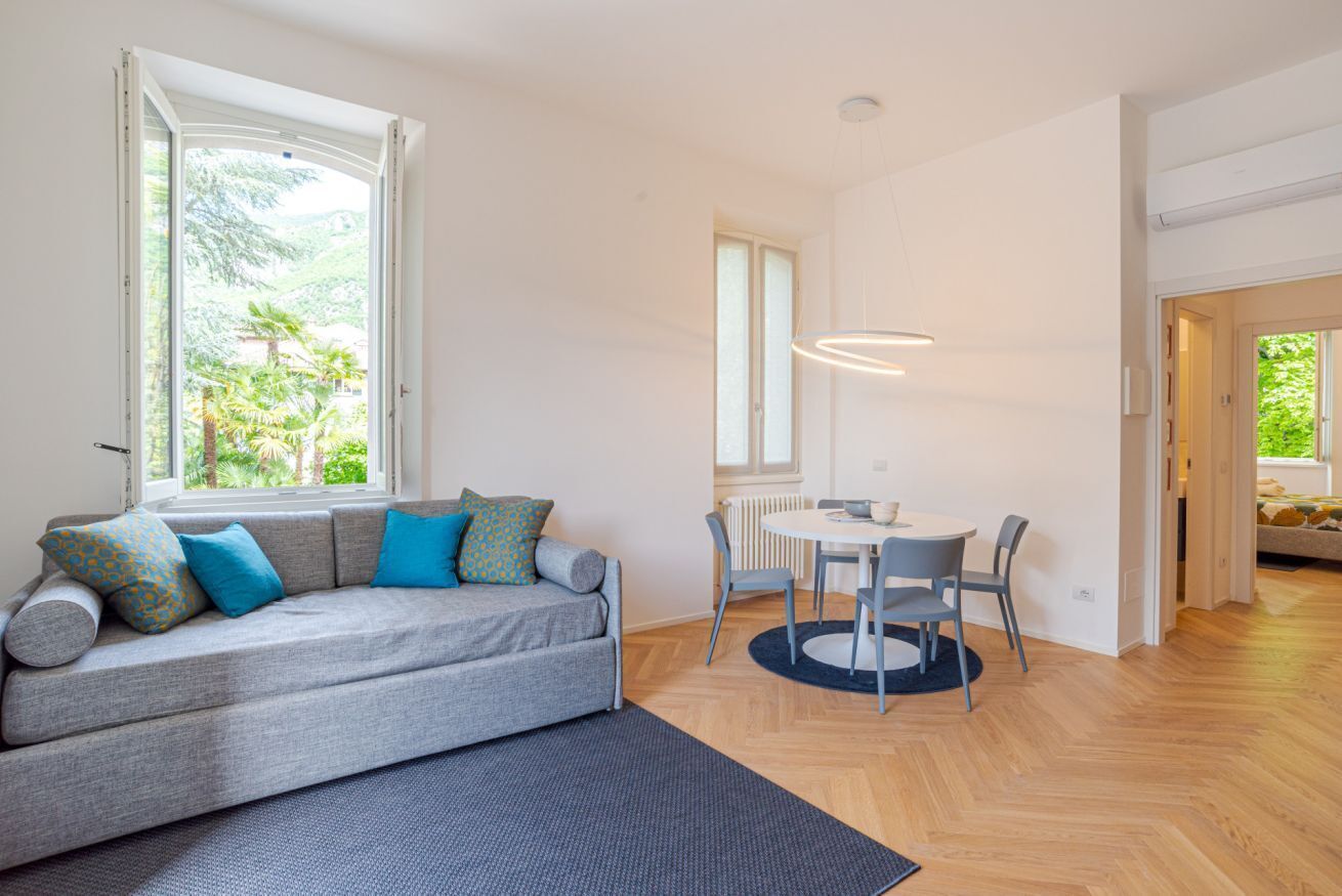 Guesthost - Lakeview Apt W/ Pool, Garden & Parking - Menaggio