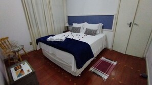 2 quartos, ferros/tábuas de passar roupa, Wi-Fi, roupa de cama