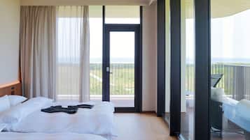 The Seven Terrace Suite - Ocean View (S) Non Smoking | In-room safe, free WiFi, bed sheets