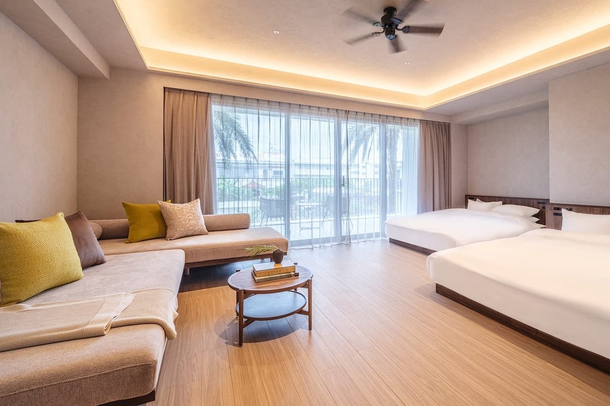 In-room safe, free WiFi, bed sheets