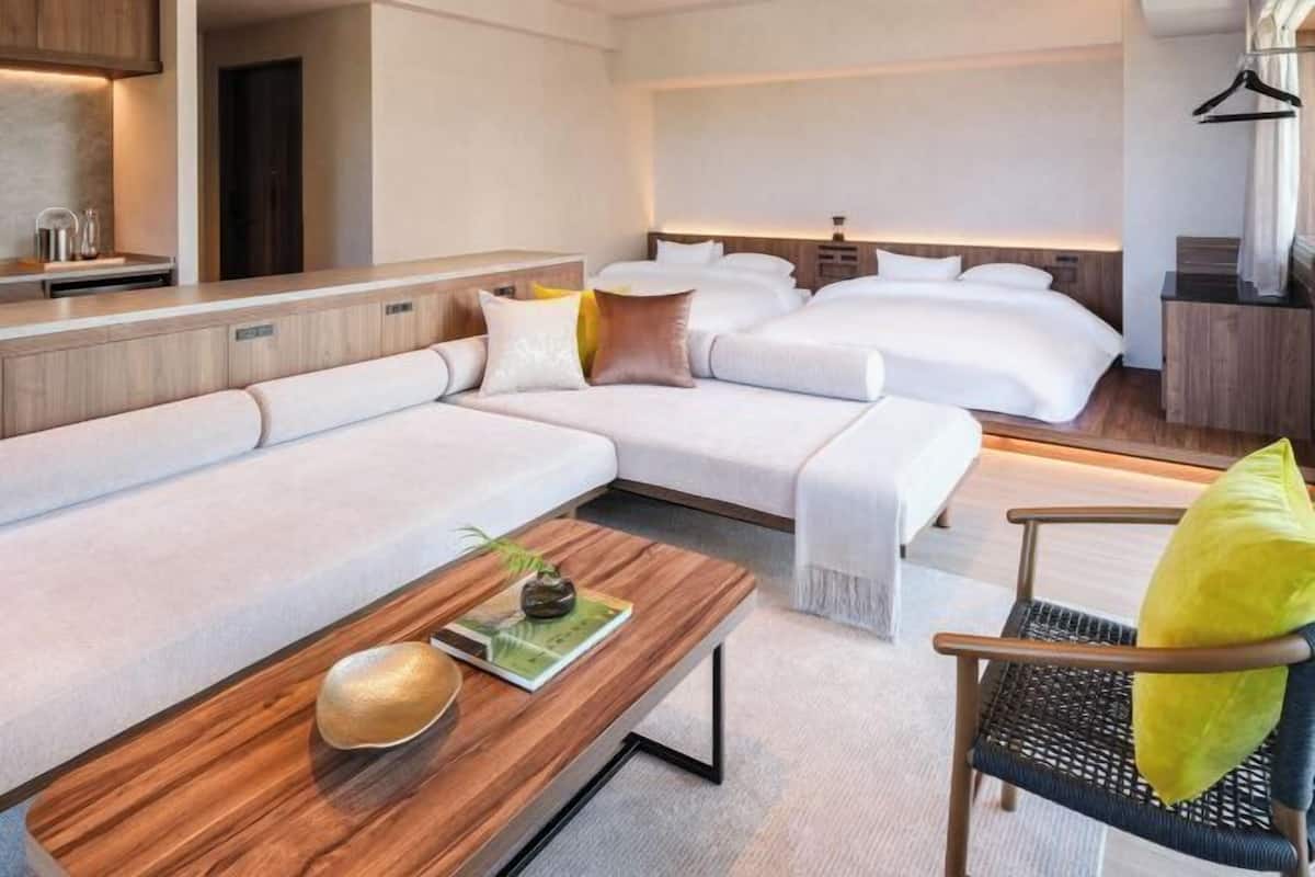 In-room safe, free WiFi, bed sheets