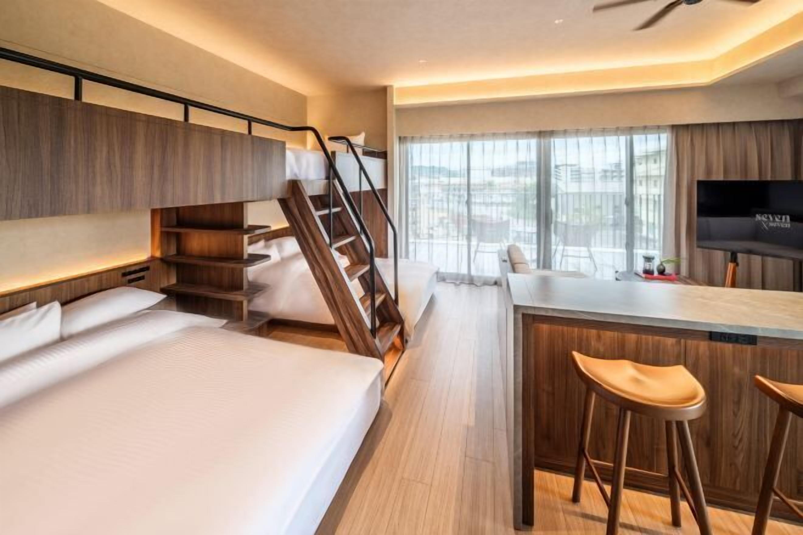 In-room safe, free WiFi, bed sheets