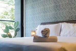 Bügeleisen/Bügelbrett, Reisekinderbett, WLAN, Bettwäsche