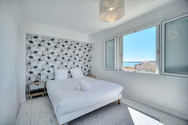 2 soverom, strykejern/-brett, wi-fi og sengetøy