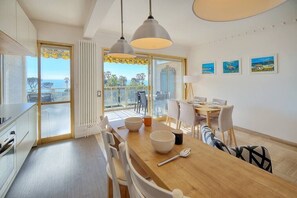 Dining - Upstays Sea View Pool Terrace 75m² Apartment (Cannes)
