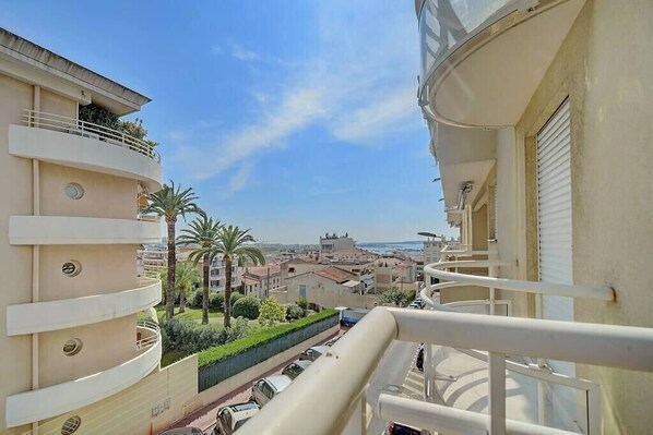Property grounds - Immogroom - Terrace - Bright - Heart of Cannes (Cannes)