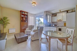 Interior - Immogroom - Terrace - Bright - Heart of Cannes (Cannes)