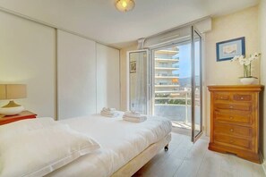 1 bedroom, iron/ironing board, WiFi, bed sheets - Immogroom - Terrace - Bright - Heart of Cannes (Cannes)