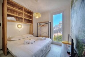1 chambre, fer et planche à repasser, Wi-Fi, draps fournis